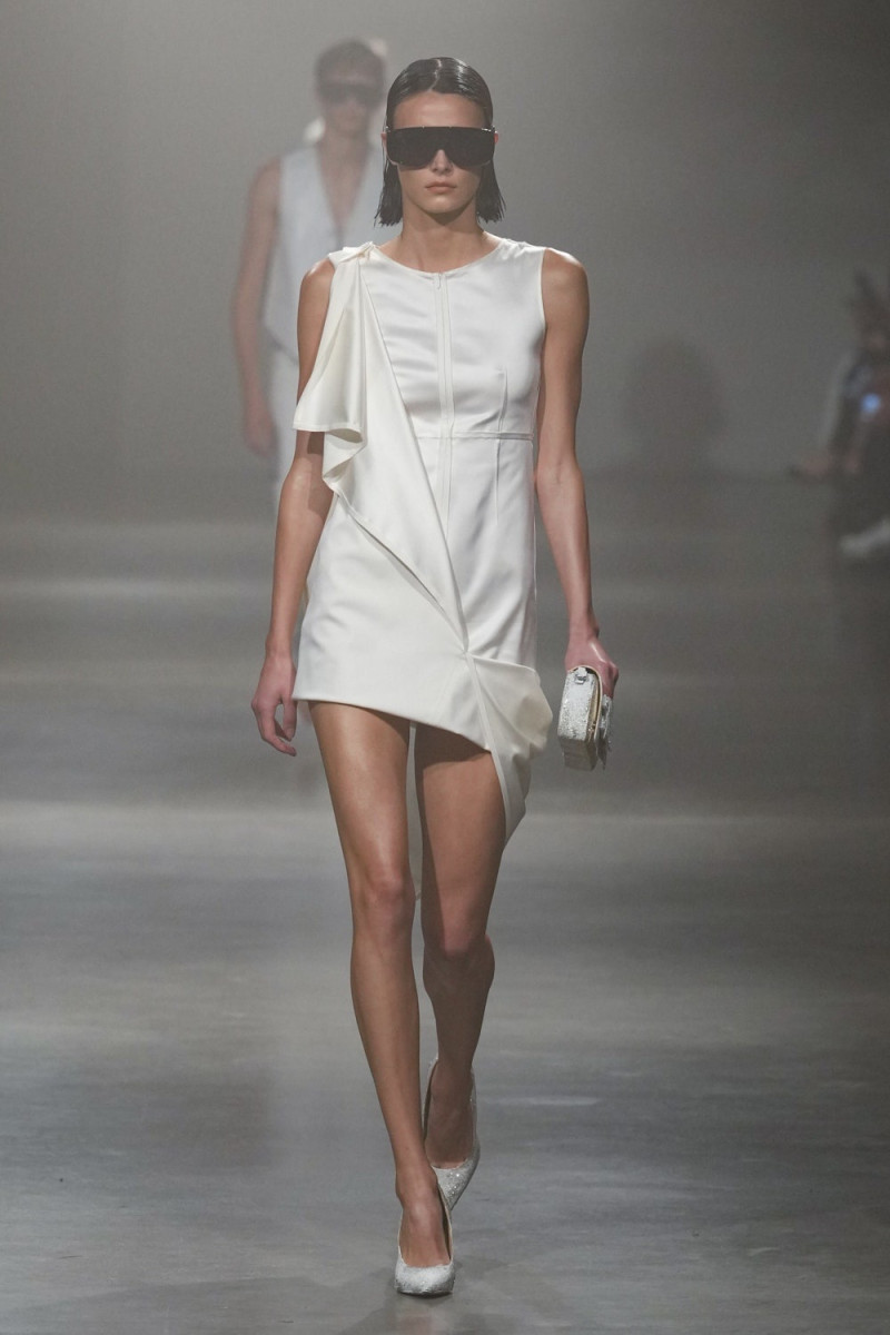 MM6 Maison Martin Margiela fashion show for Spring/Summer 2025