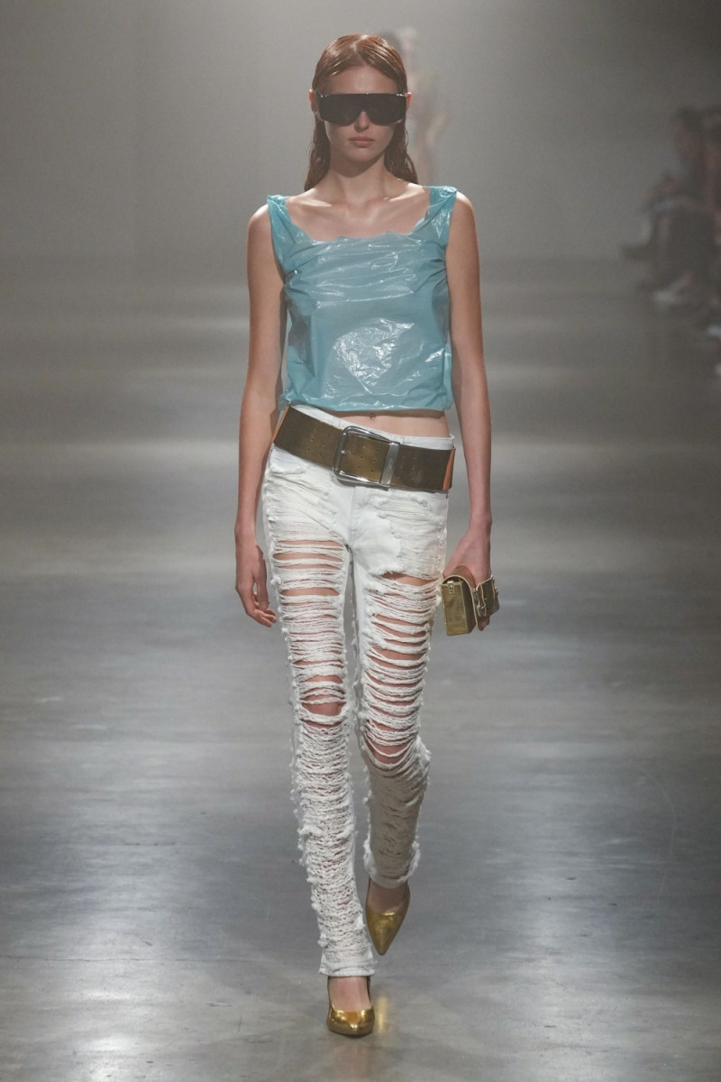 MM6 Maison Martin Margiela fashion show for Spring/Summer 2025