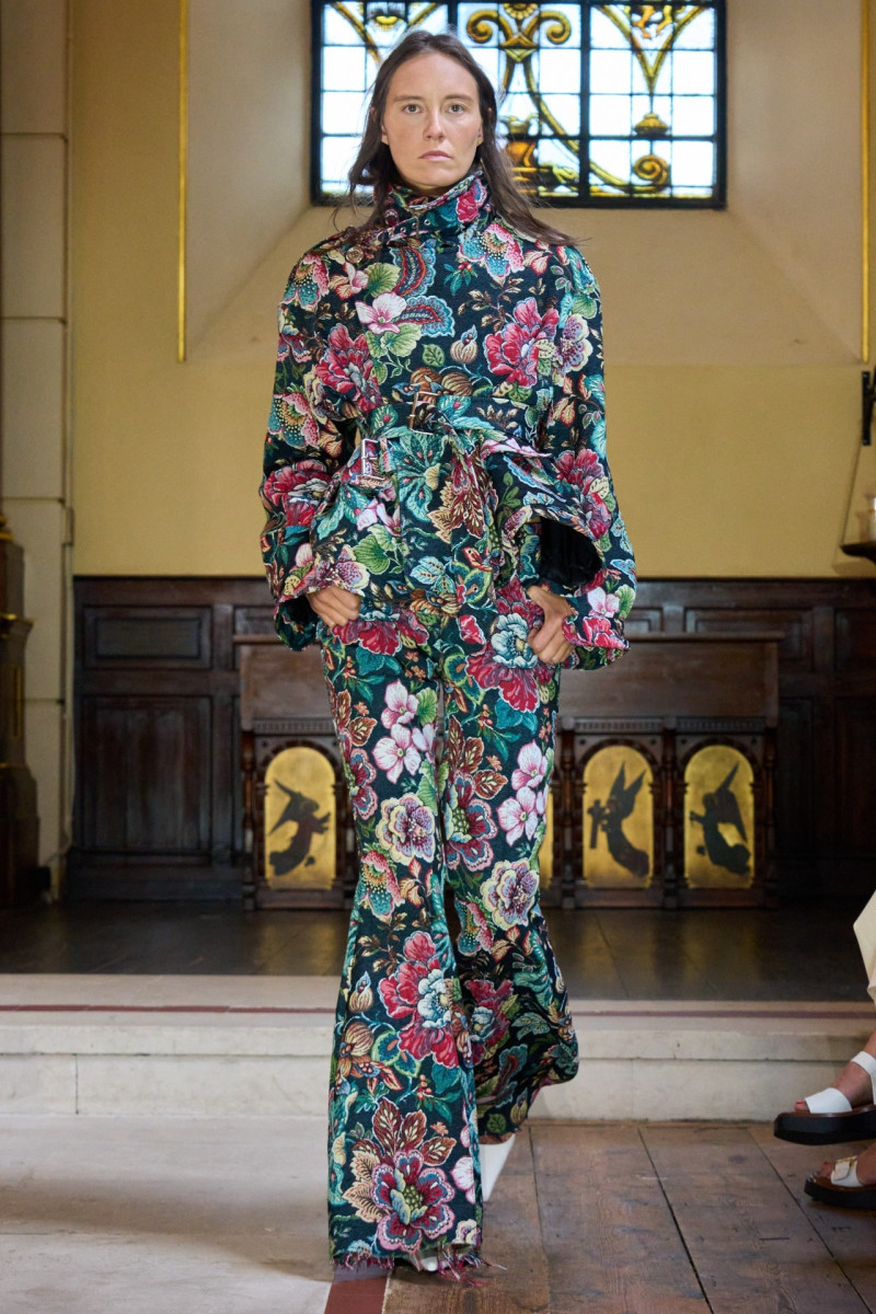 Marques\'Almeida fashion show for Spring/Summer 2025