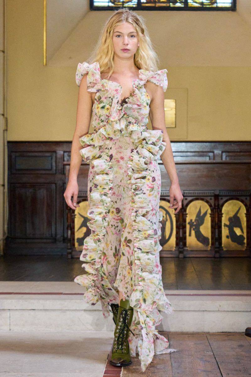 Marques\'Almeida fashion show for Spring/Summer 2025