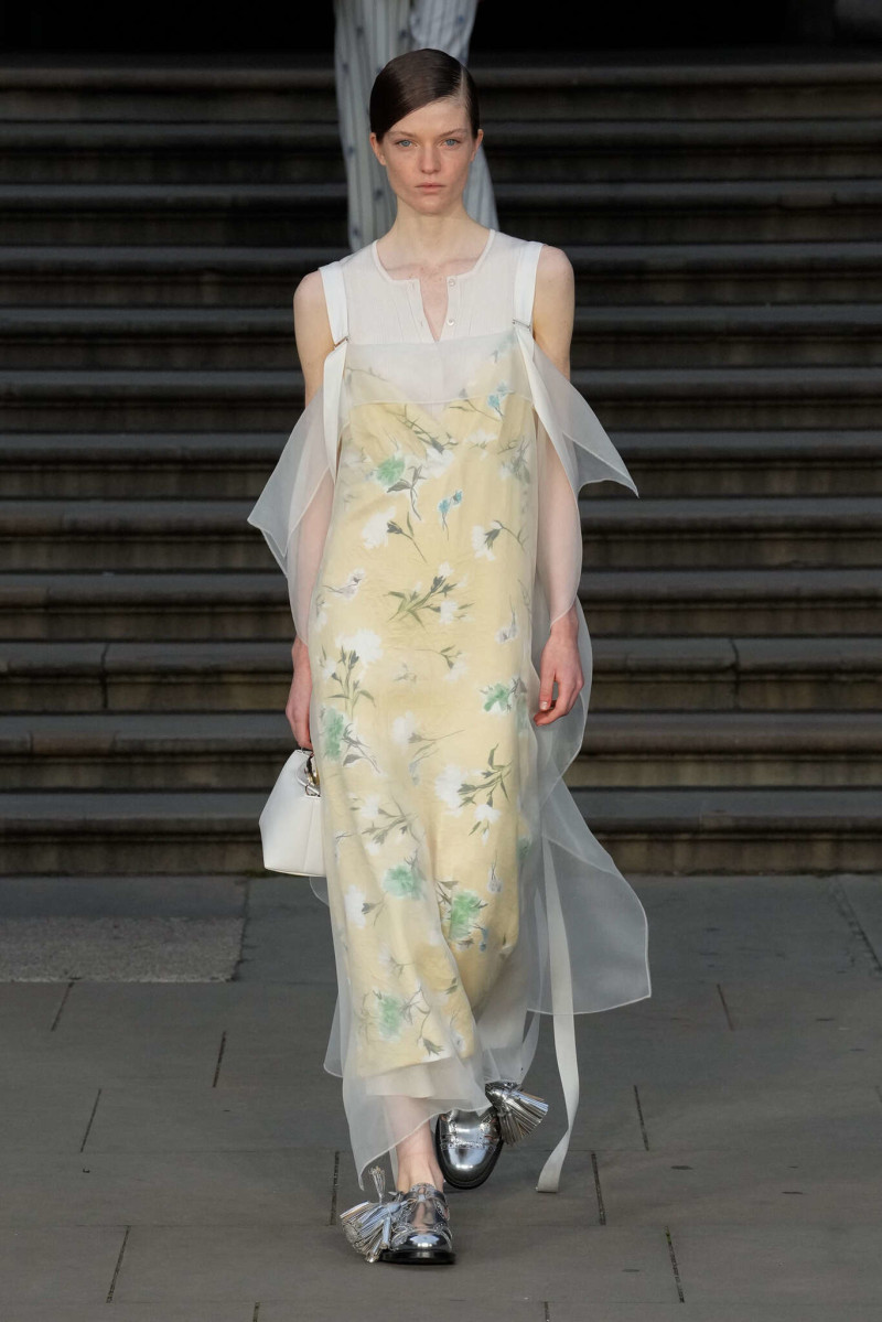 Erdem fashion show for Spring/Summer 2025