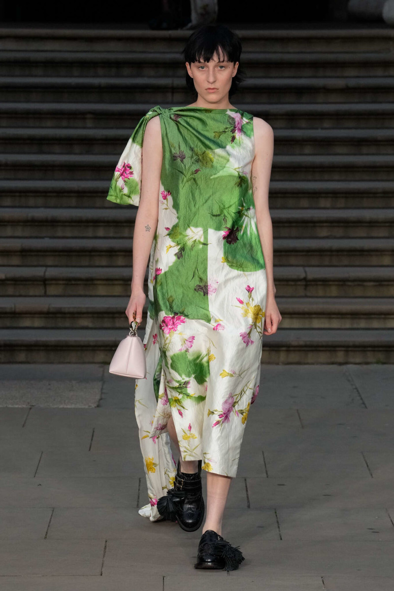 Erdem fashion show for Spring/Summer 2025