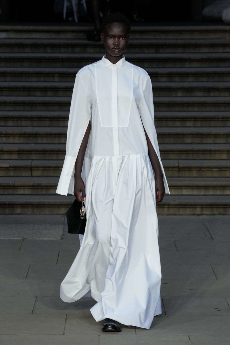 Erdem fashion show for Spring/Summer 2025