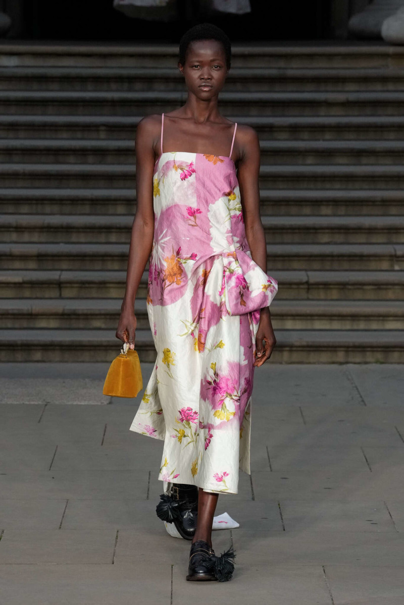 Erdem fashion show for Spring/Summer 2025