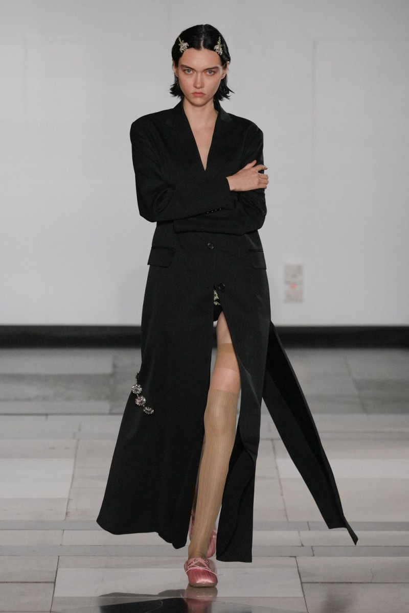 Simone Rocha fashion show for Spring/Summer 2025