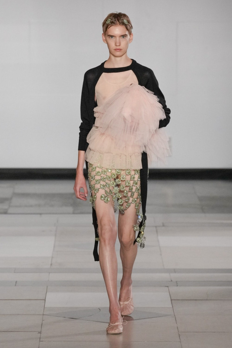 Simone Rocha fashion show for Spring/Summer 2025