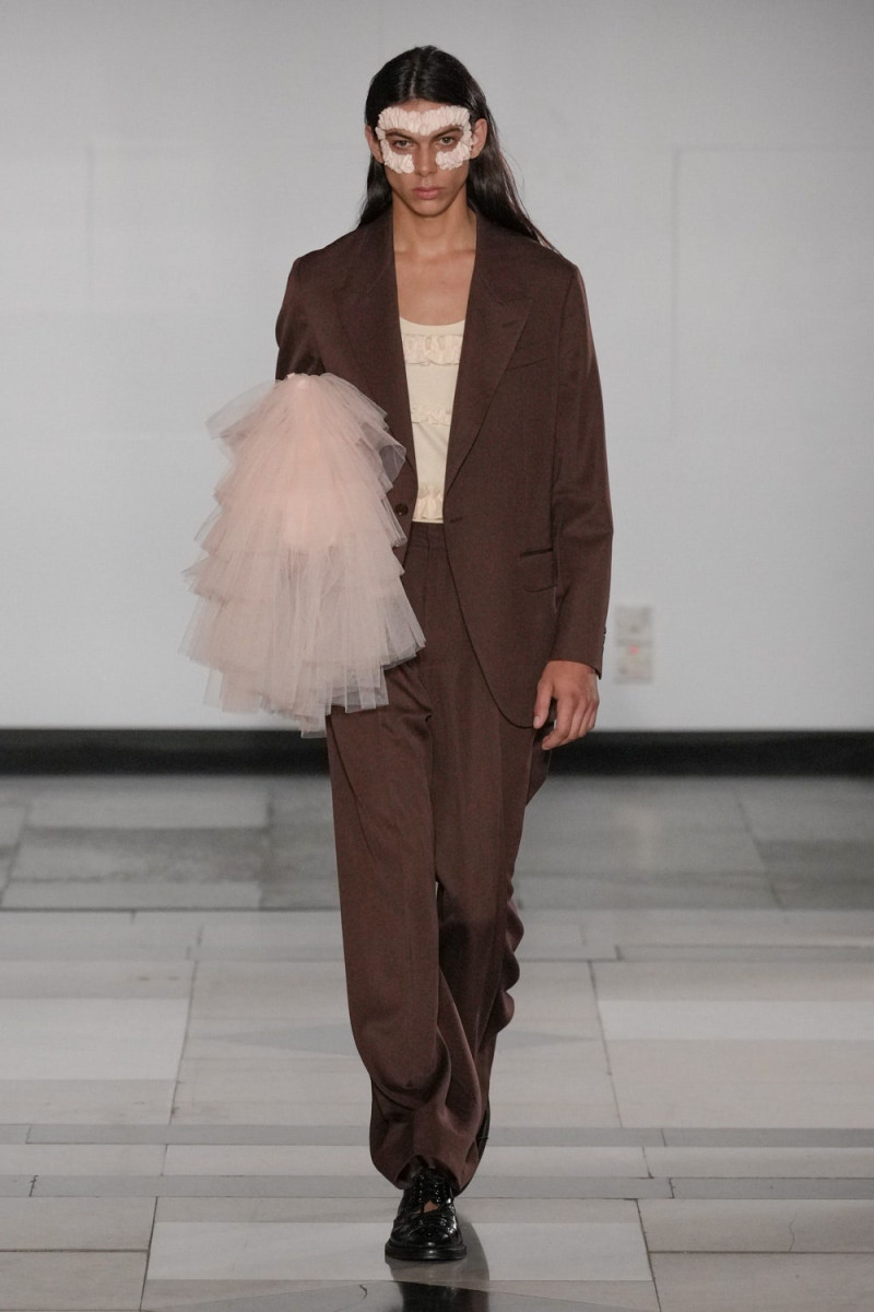 Simone Rocha fashion show for Spring/Summer 2025