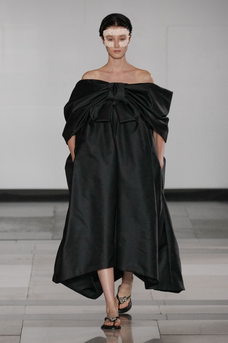 Simone Rocha fashion show for Spring/Summer 2025