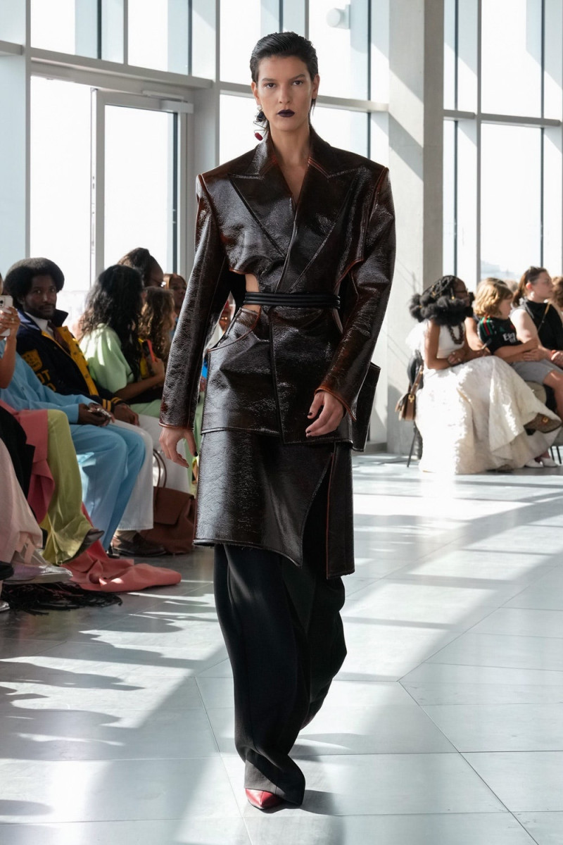 Roksanda Ilincic fashion show for Spring/Summer 2025
