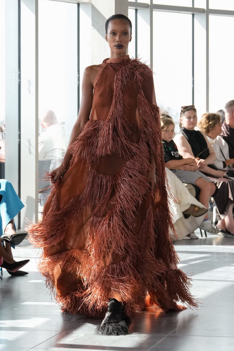 Roksanda Ilincic fashion show for Spring/Summer 2025