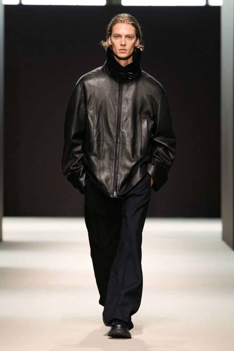 Cos Sweden fashion show for Spring/Summer 2025