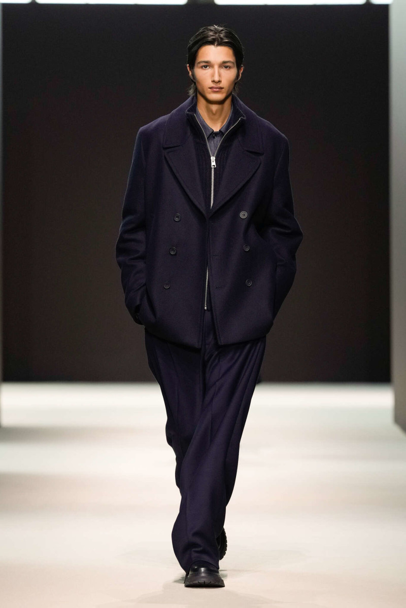 Cos Sweden fashion show for Spring/Summer 2025