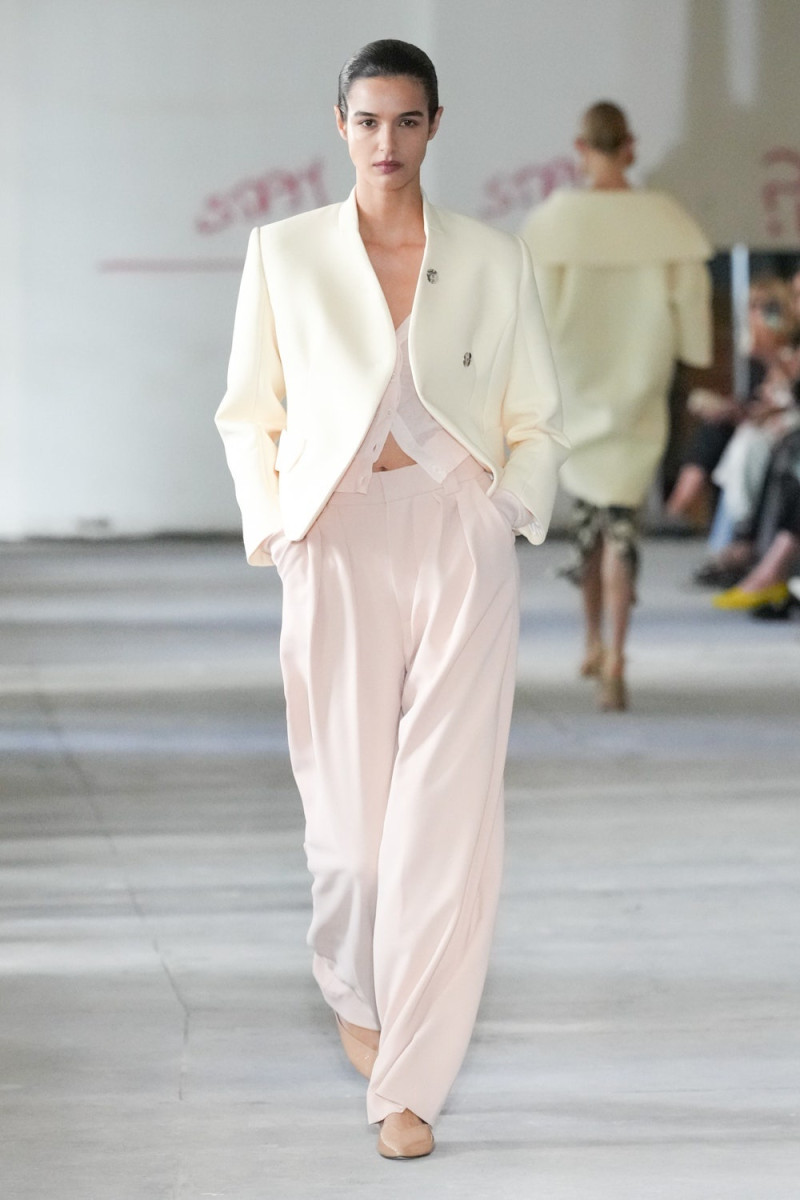 Rachel Comey fashion show for Spring/Summer 2025