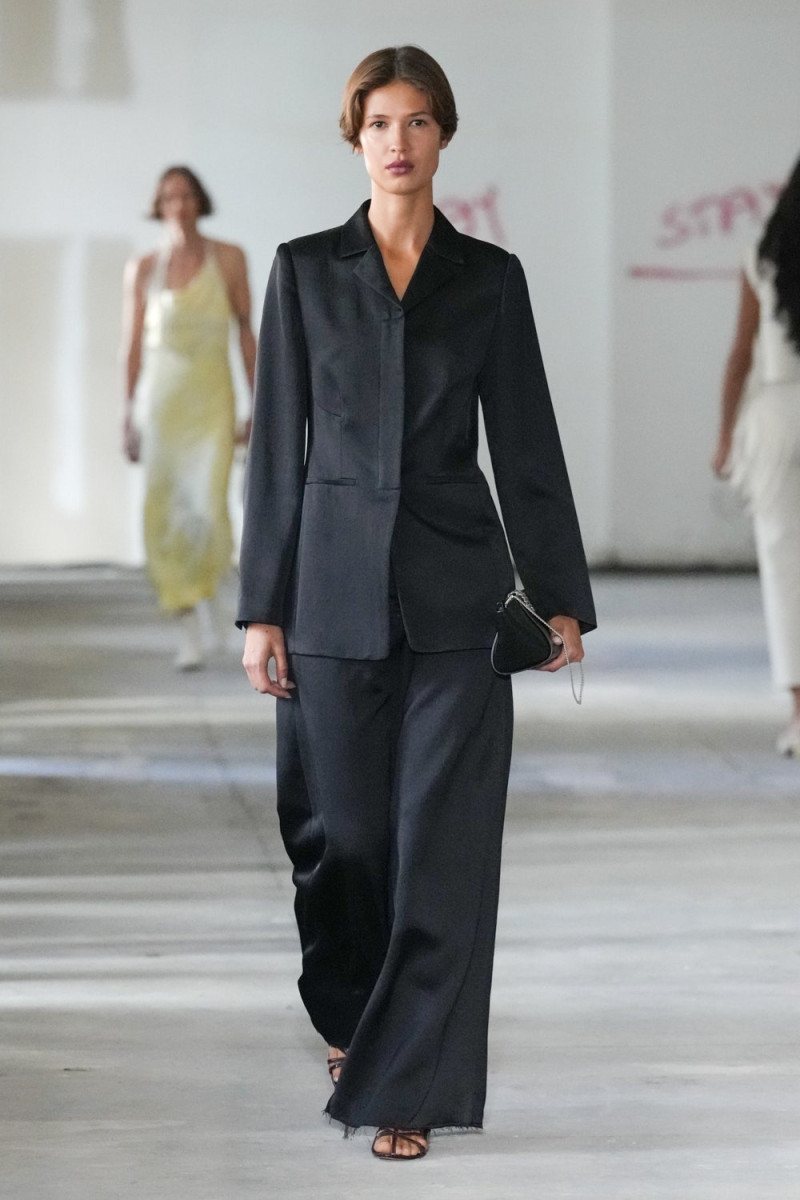 Rachel Comey fashion show for Spring/Summer 2025