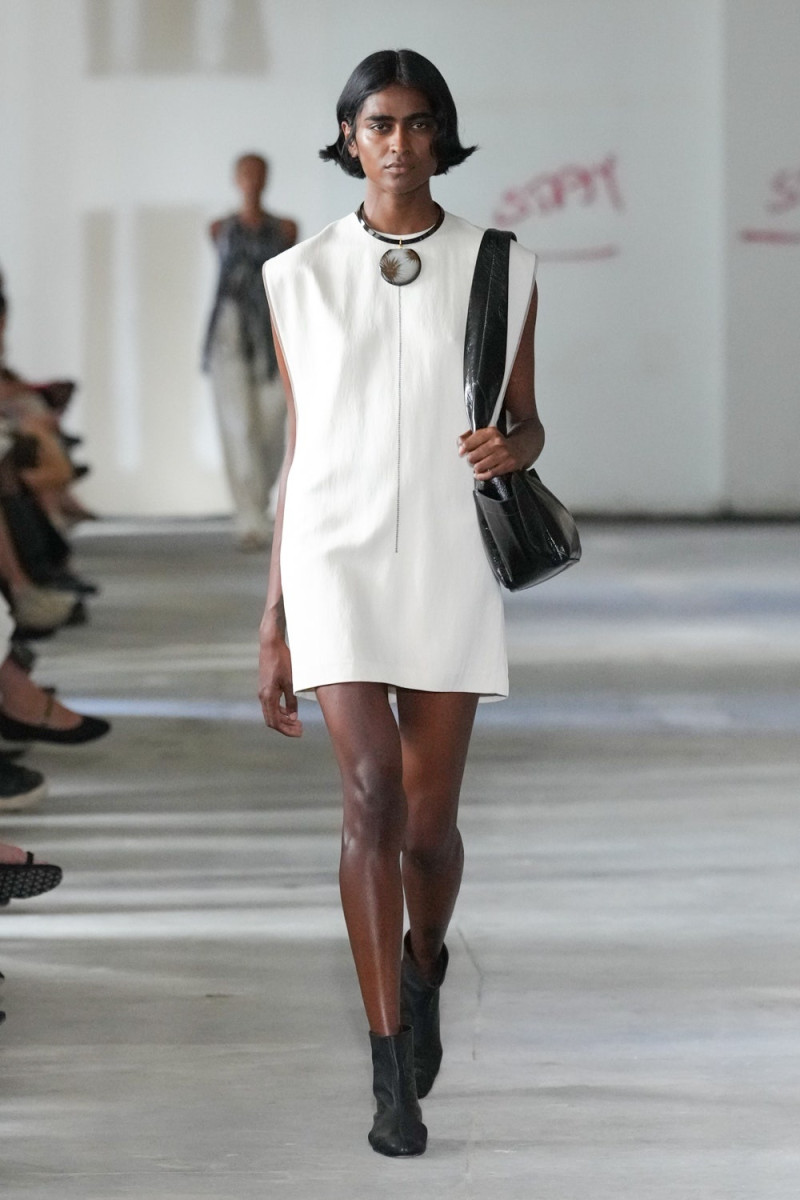 Rachel Comey fashion show for Spring/Summer 2025