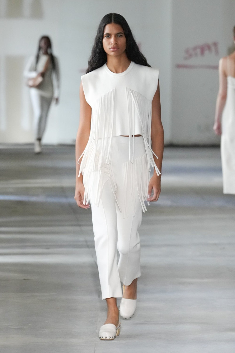 Rachel Comey fashion show for Spring/Summer 2025