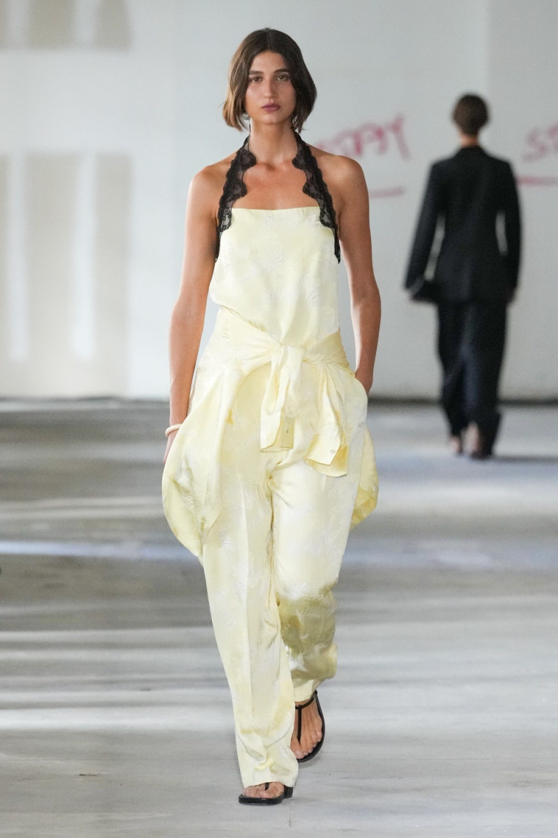 Rachel Comey fashion show for Spring/Summer 2025