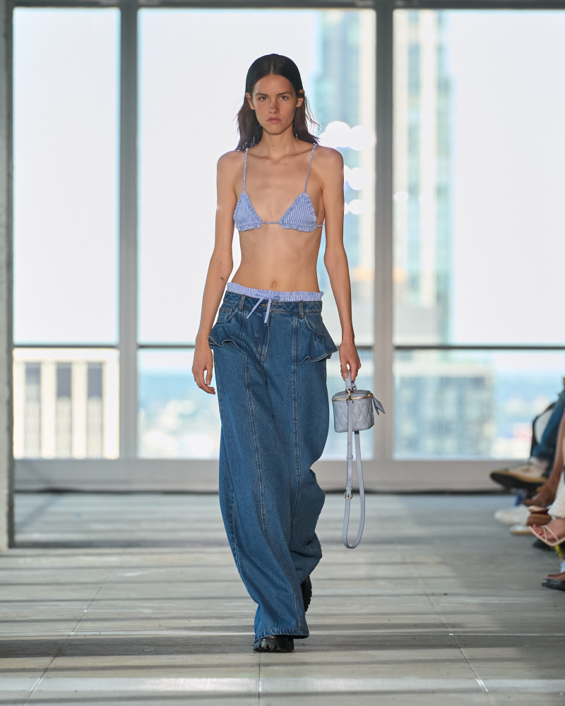 Aknvas fashion show for Spring/Summer 2025