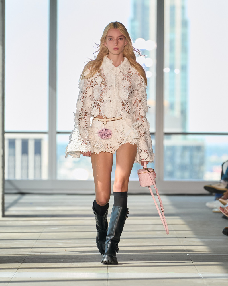 Aknvas fashion show for Spring/Summer 2025