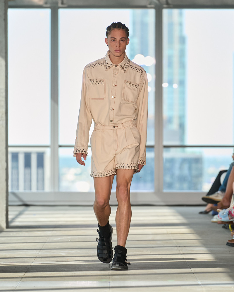 Aknvas fashion show for Spring/Summer 2025