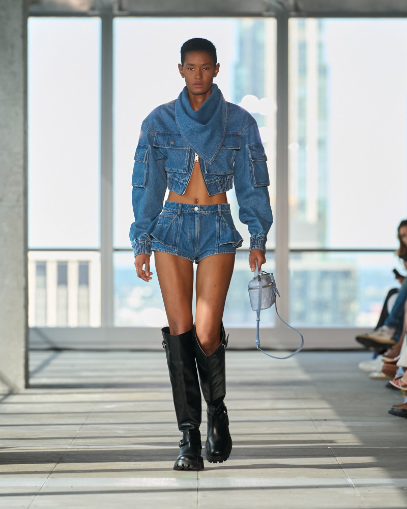 Aknvas fashion show for Spring/Summer 2025