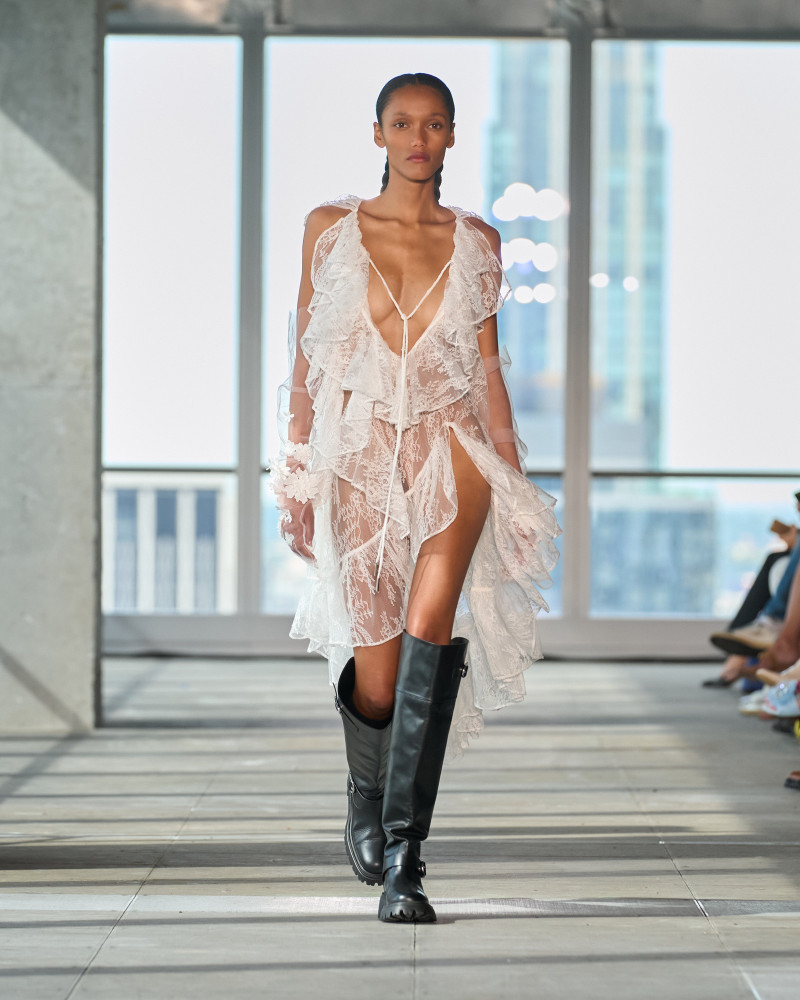 Aknvas fashion show for Spring/Summer 2025