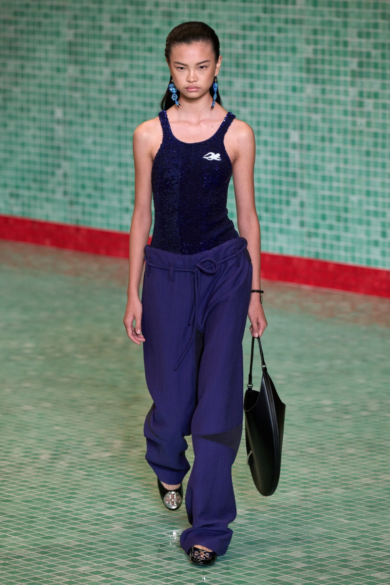 Tory Burch fashion show for Spring/Summer 2025