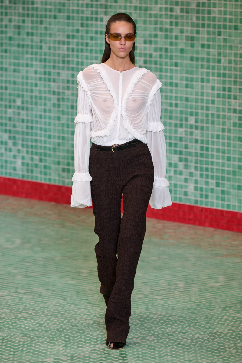 Tory Burch fashion show for Spring/Summer 2025