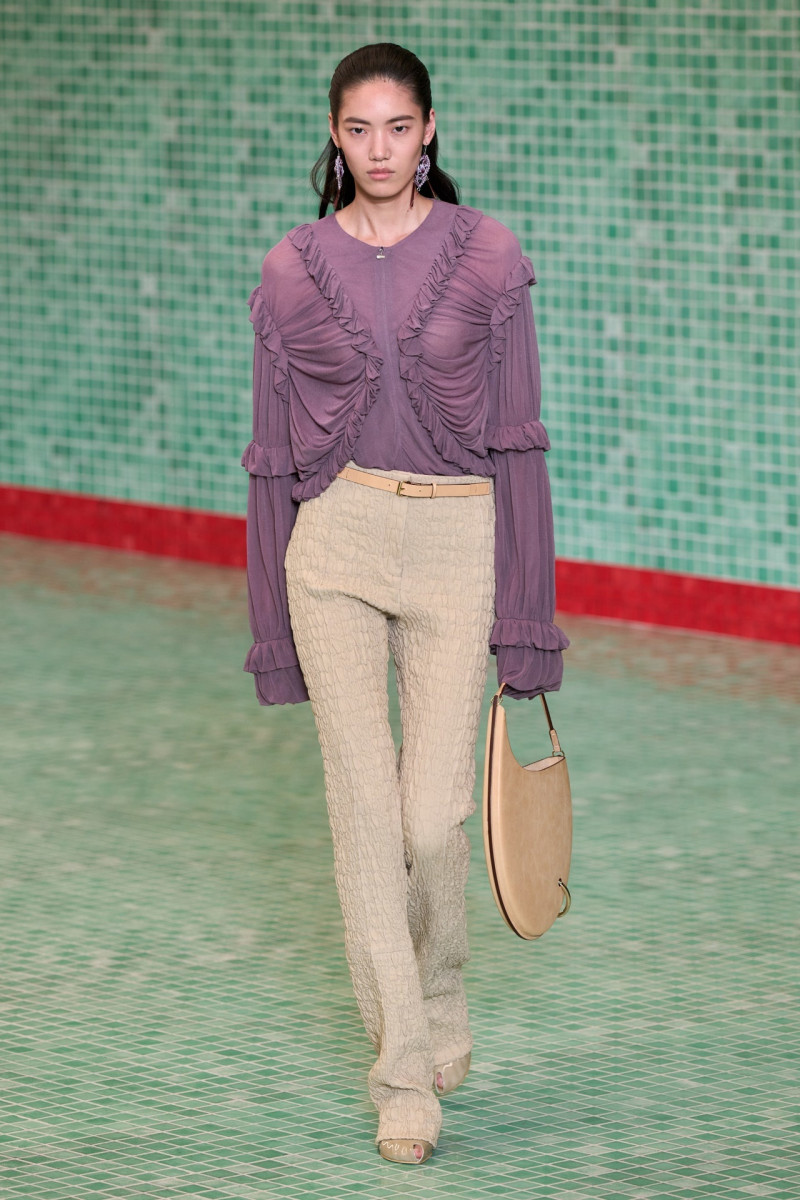 Tory Burch fashion show for Spring/Summer 2025