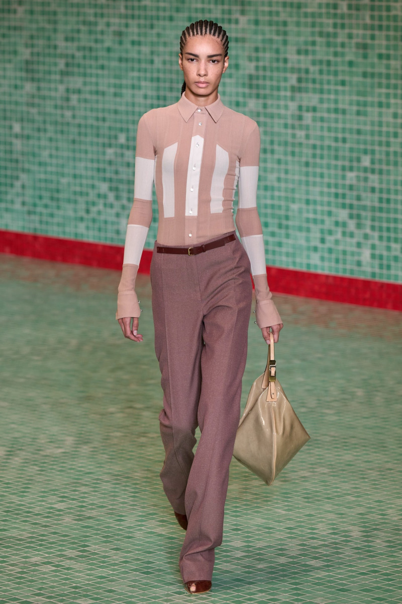 Tory Burch fashion show for Spring/Summer 2025