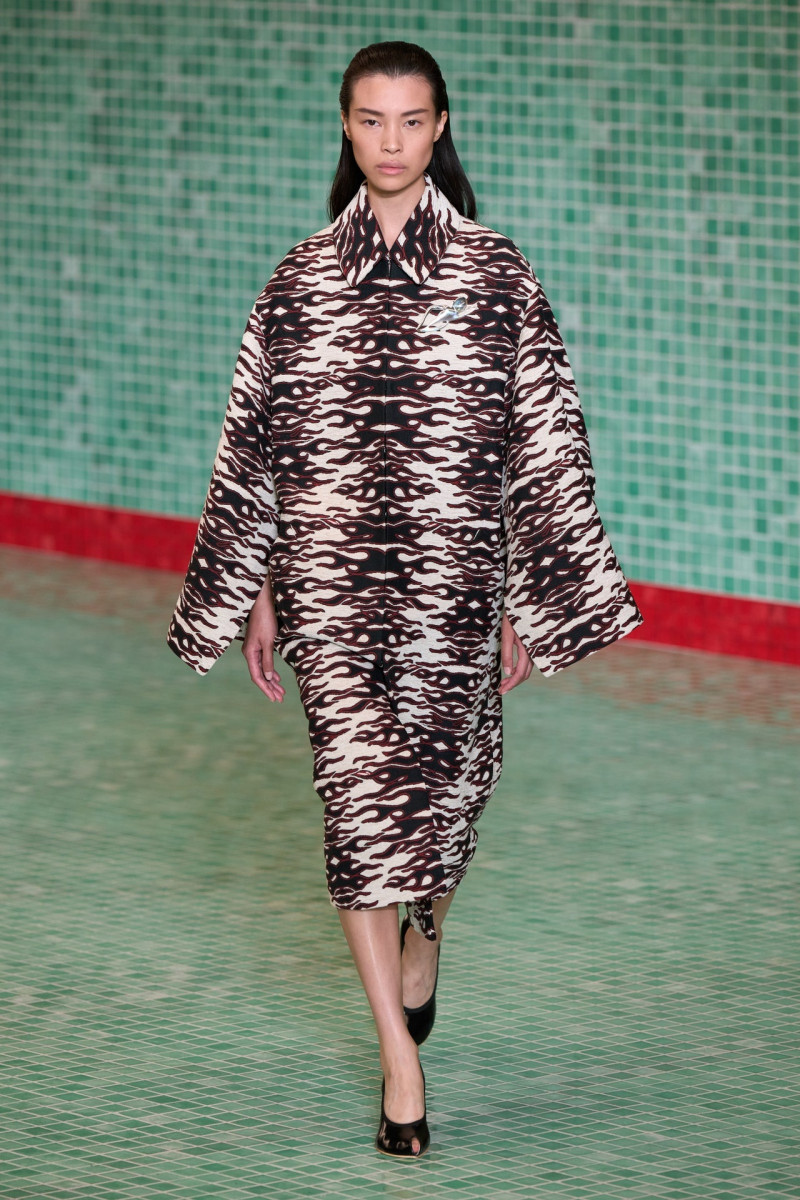 Tory Burch fashion show for Spring/Summer 2025