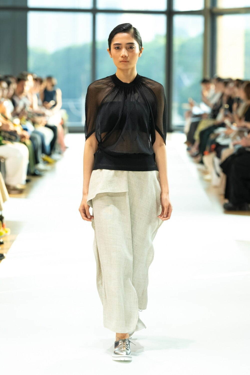 support surface fashion show for Spring/Summer 2025