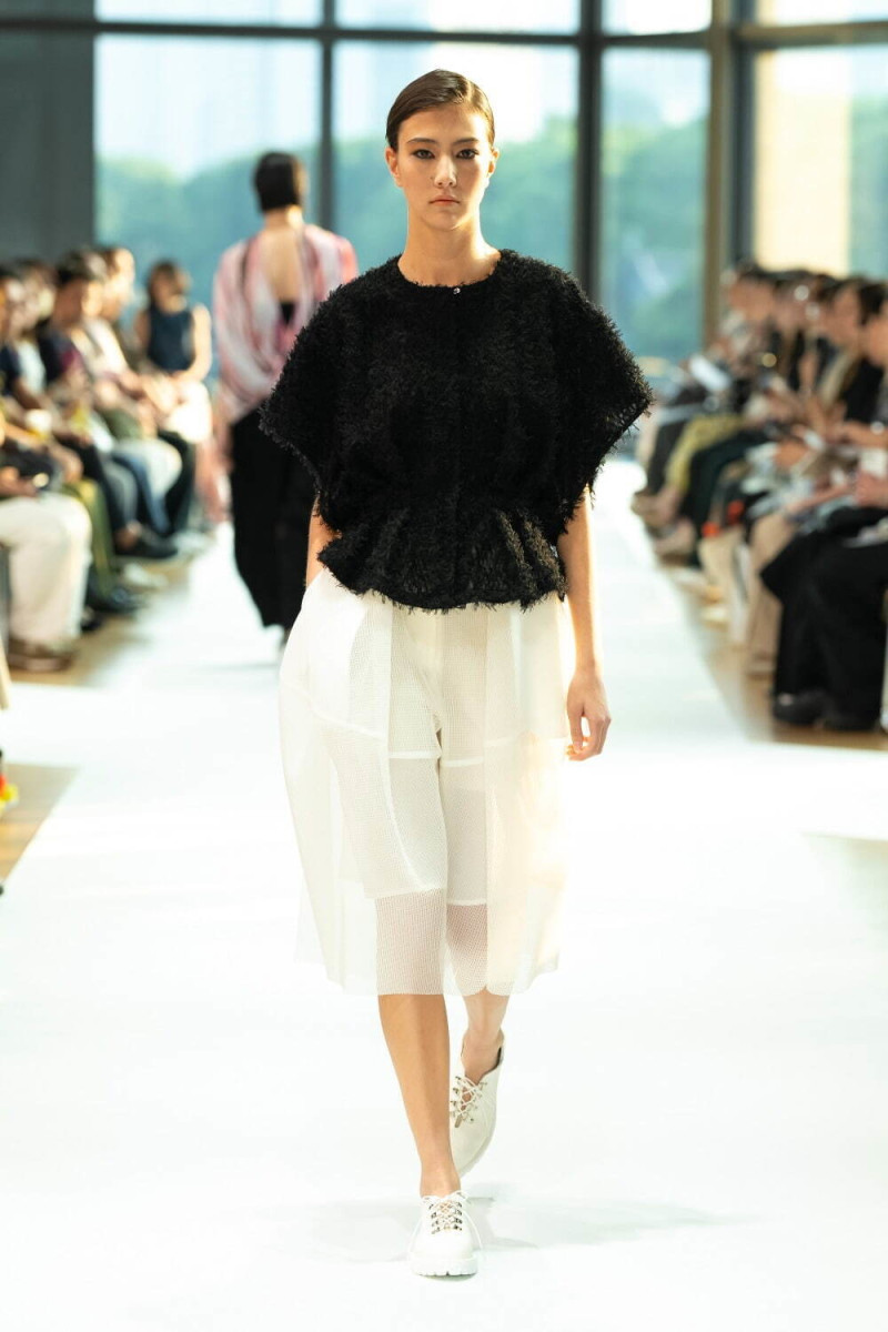 support surface fashion show for Spring/Summer 2025
