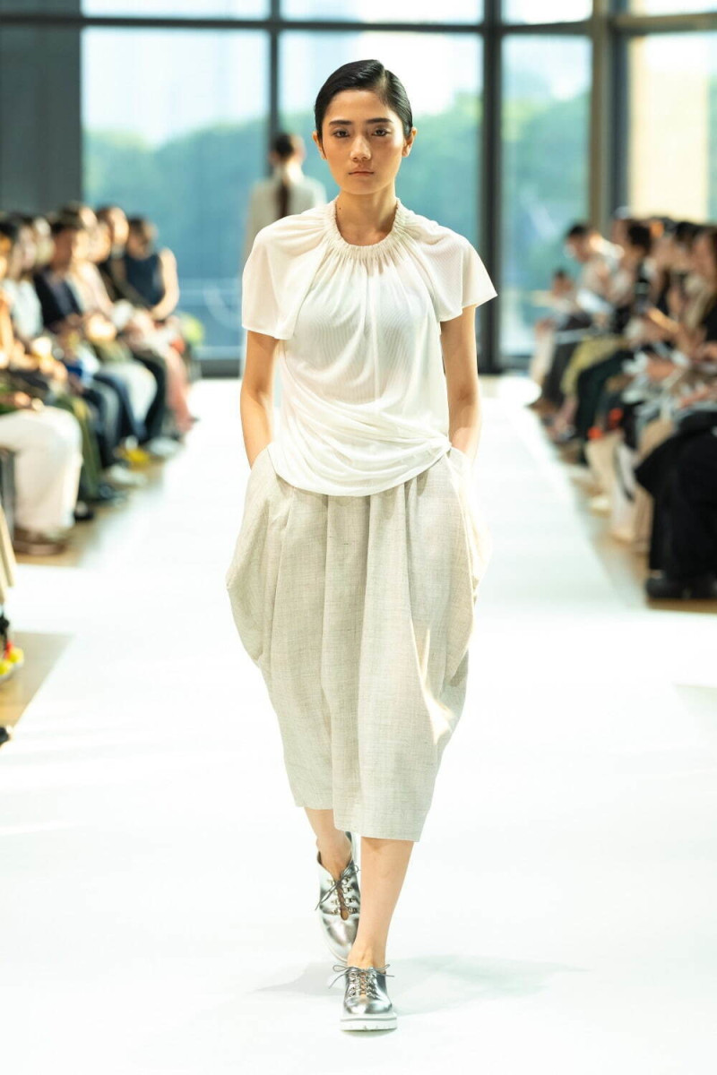 support surface fashion show for Spring/Summer 2025