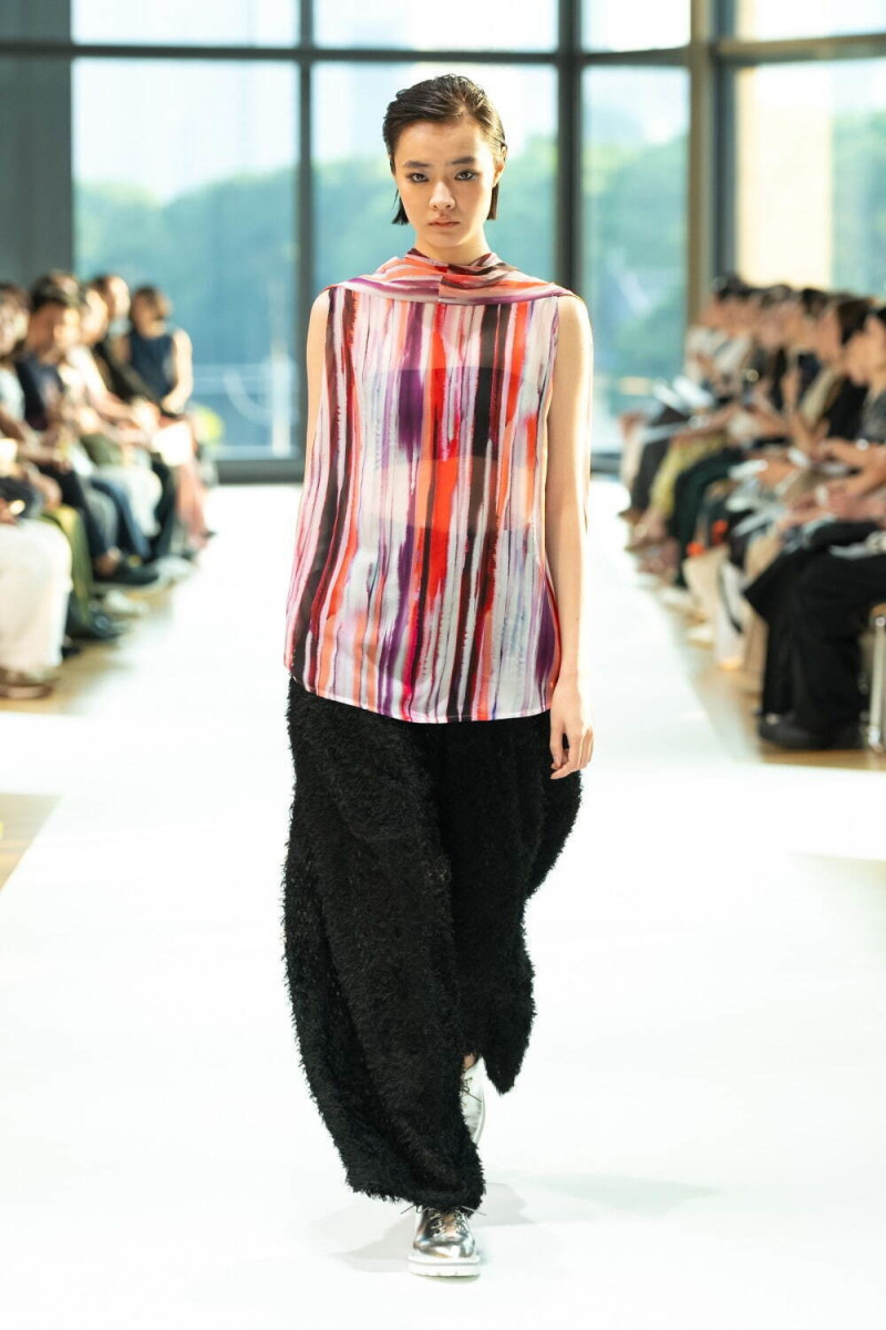 support surface fashion show for Spring/Summer 2025