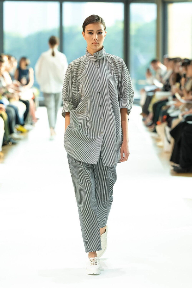 support surface fashion show for Spring/Summer 2025