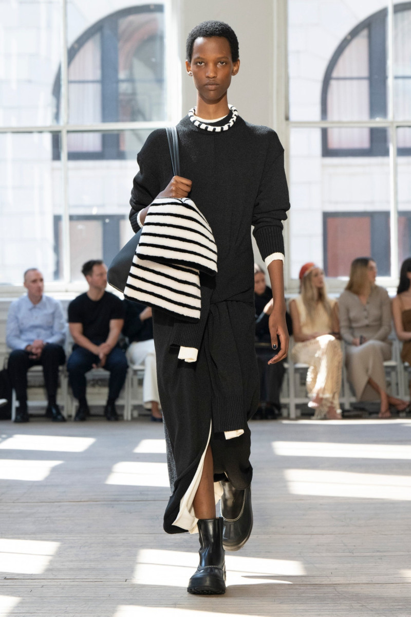 Proenza Schouler fashion show for Spring/Summer 2025