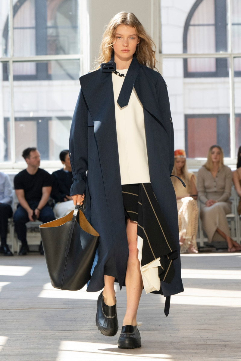 Proenza Schouler fashion show for Spring/Summer 2025