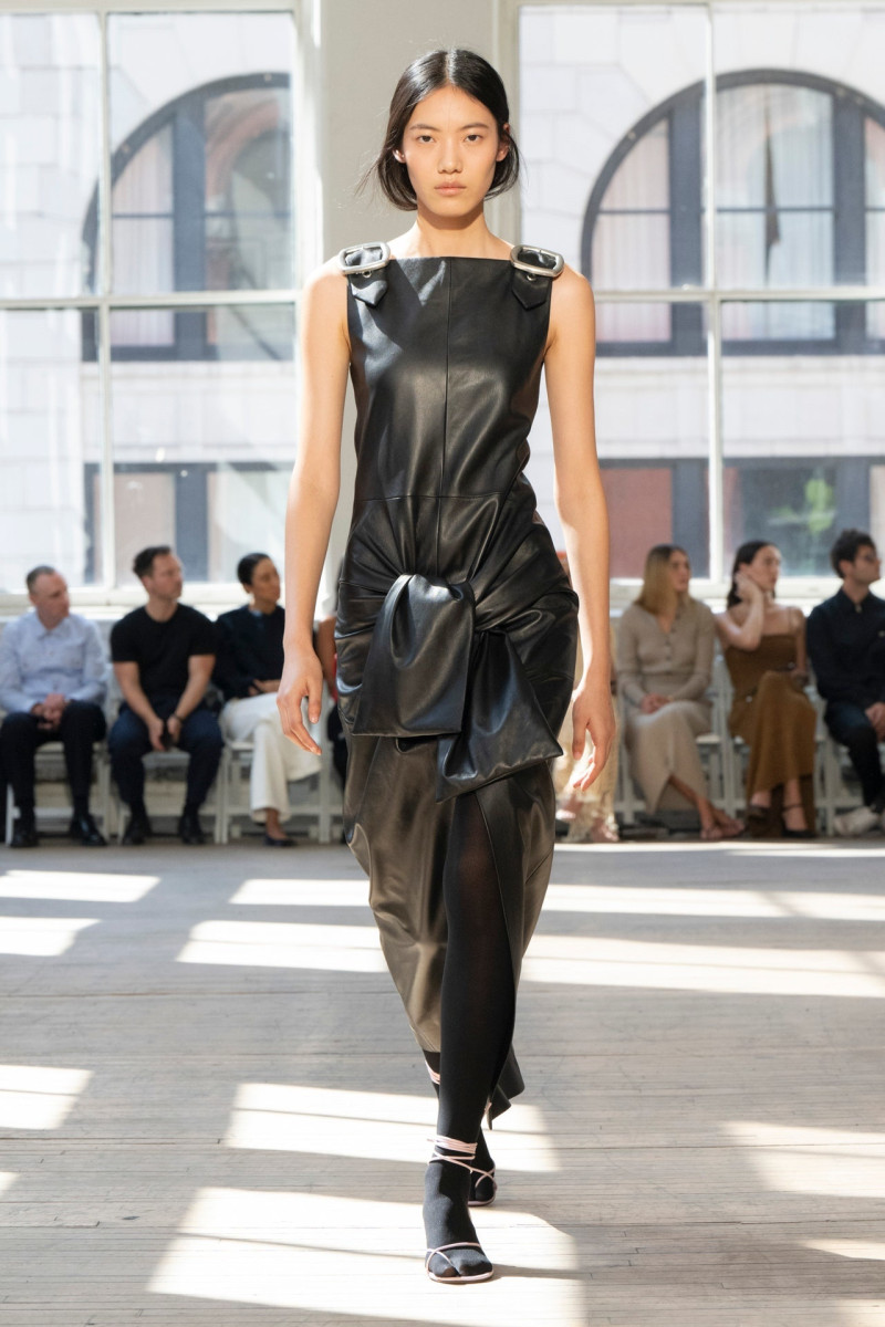 Proenza Schouler fashion show for Spring/Summer 2025