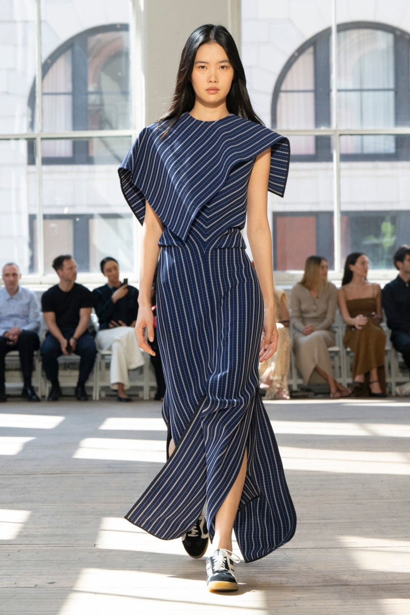 Proenza Schouler fashion show for Spring/Summer 2025