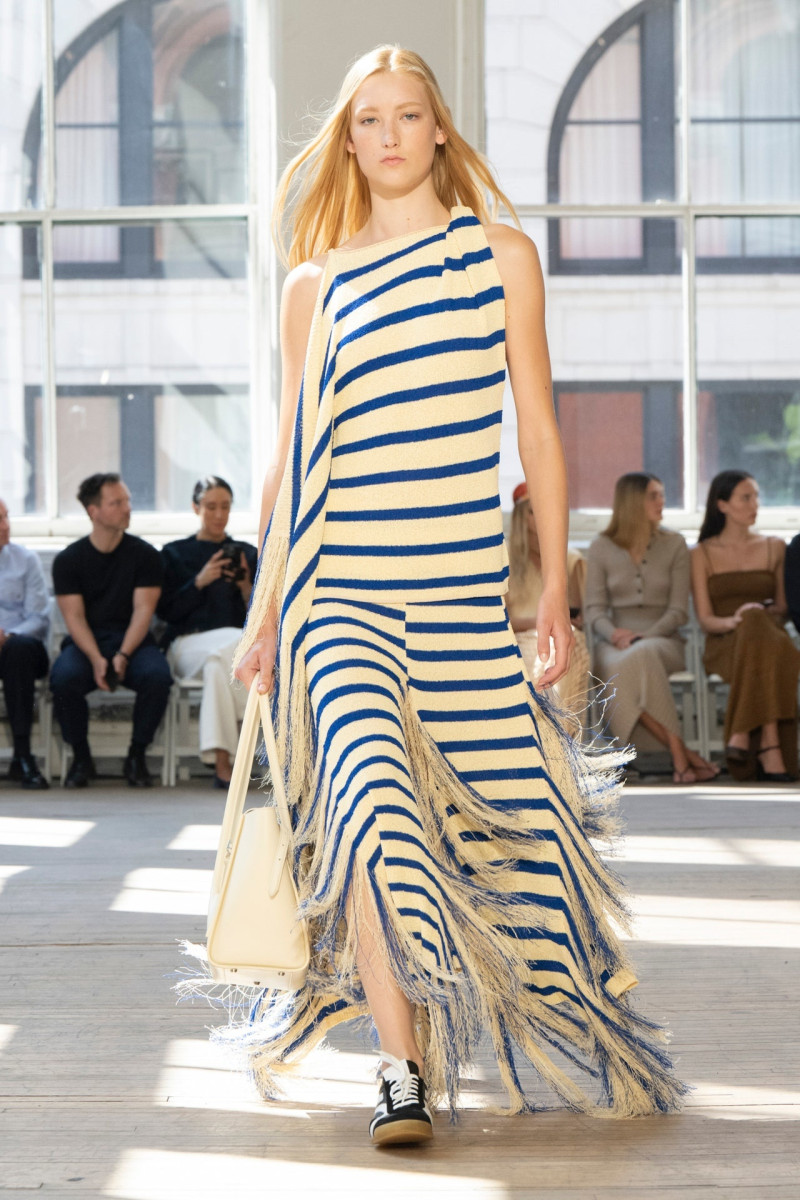Proenza Schouler fashion show for Spring/Summer 2025