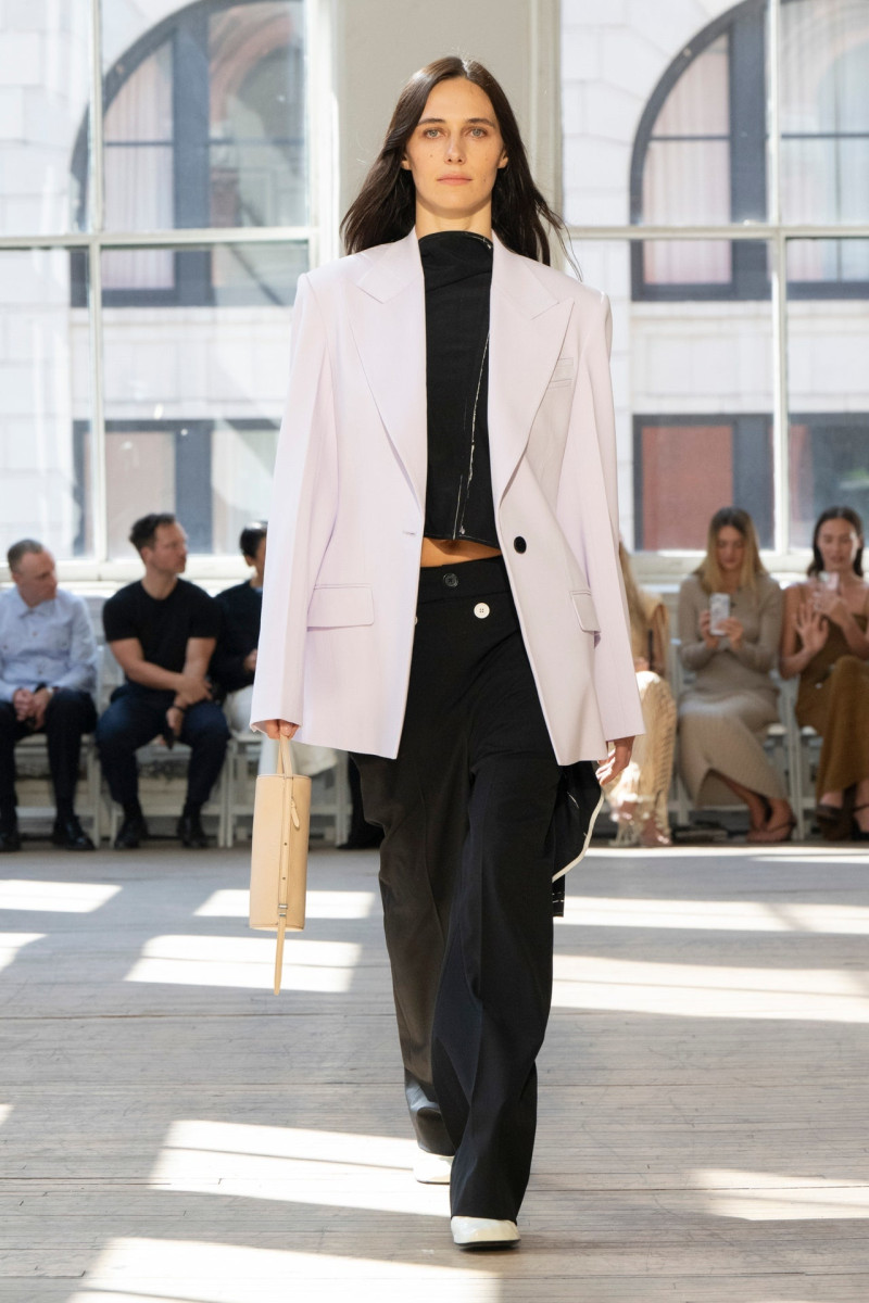 Proenza Schouler fashion show for Spring/Summer 2025