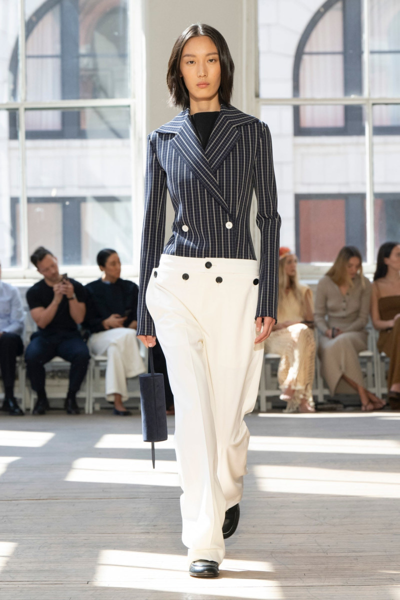 Proenza Schouler fashion show for Spring/Summer 2025
