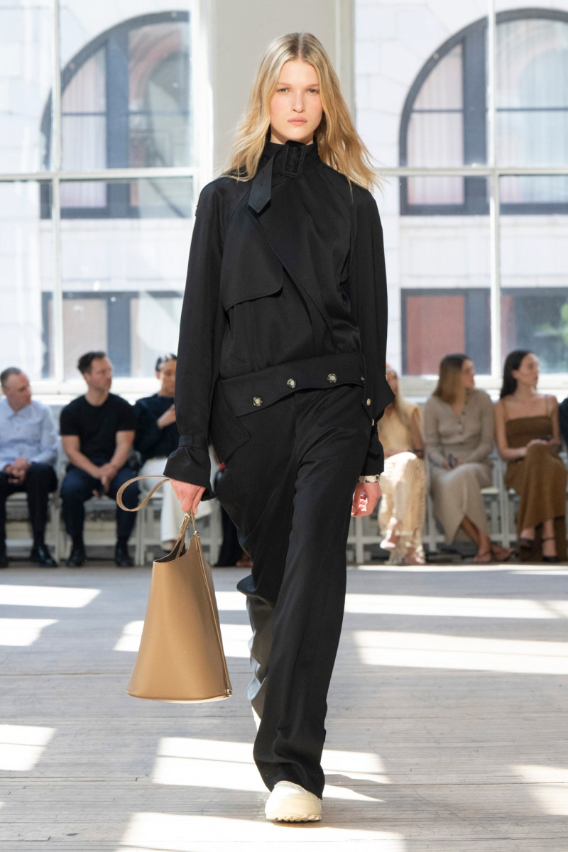 Proenza Schouler fashion show for Spring/Summer 2025