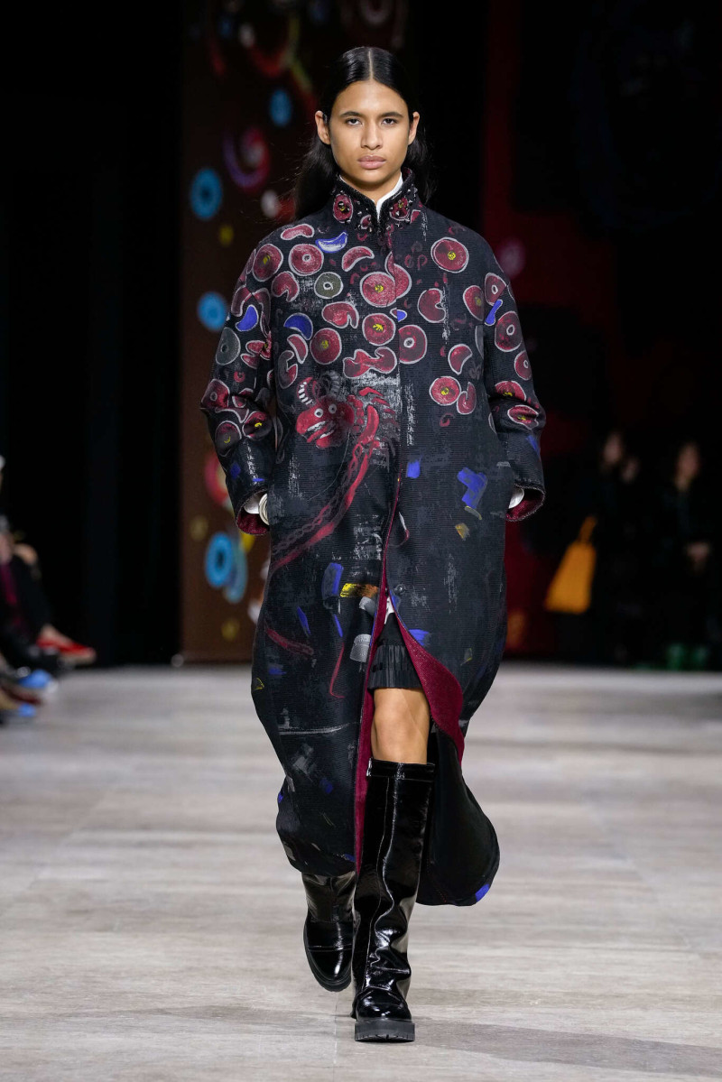 Shiatzy Chen fashion show for Autumn/Winter 2025