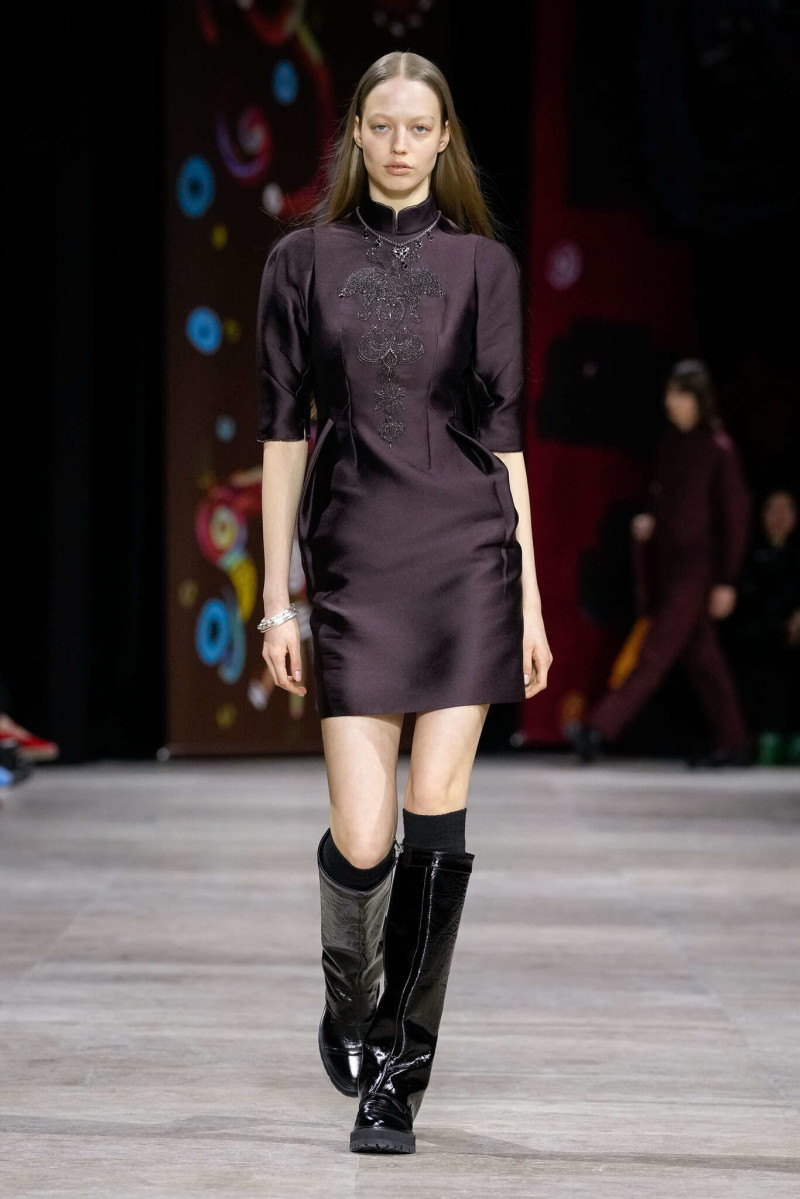Shiatzy Chen fashion show for Autumn/Winter 2025