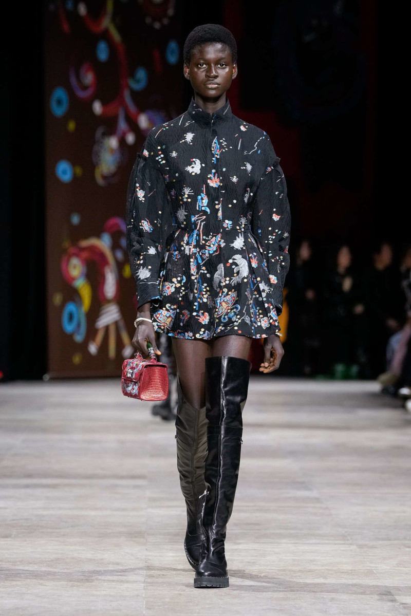 Shiatzy Chen fashion show for Autumn/Winter 2025