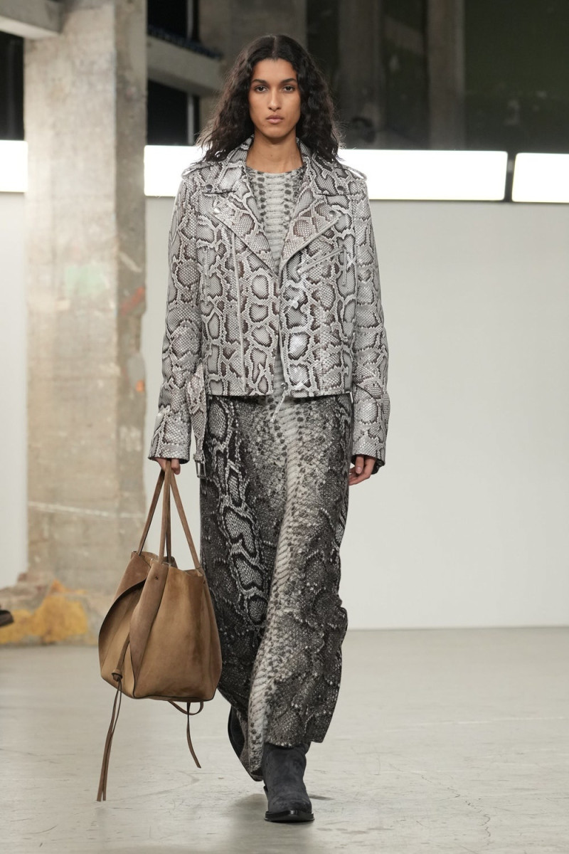 Gabriela Hearst fashion show for Autumn/Winter 2025