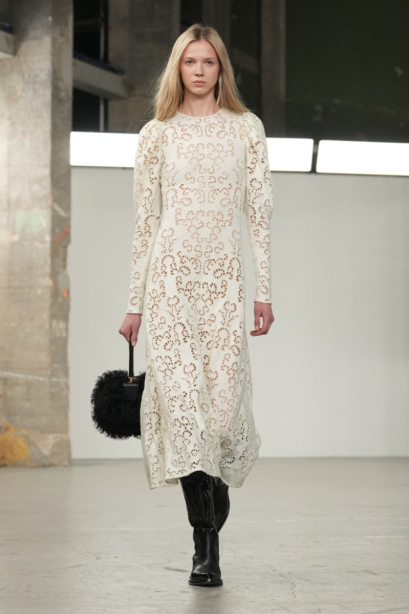 Gabriela Hearst fashion show for Autumn/Winter 2025