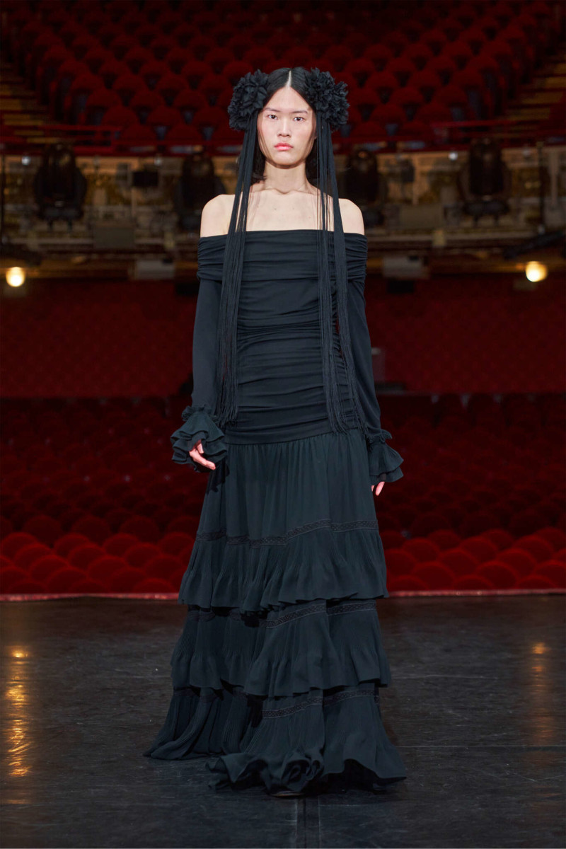 Emanuel Ungaro fashion show for Autumn/Winter 2025